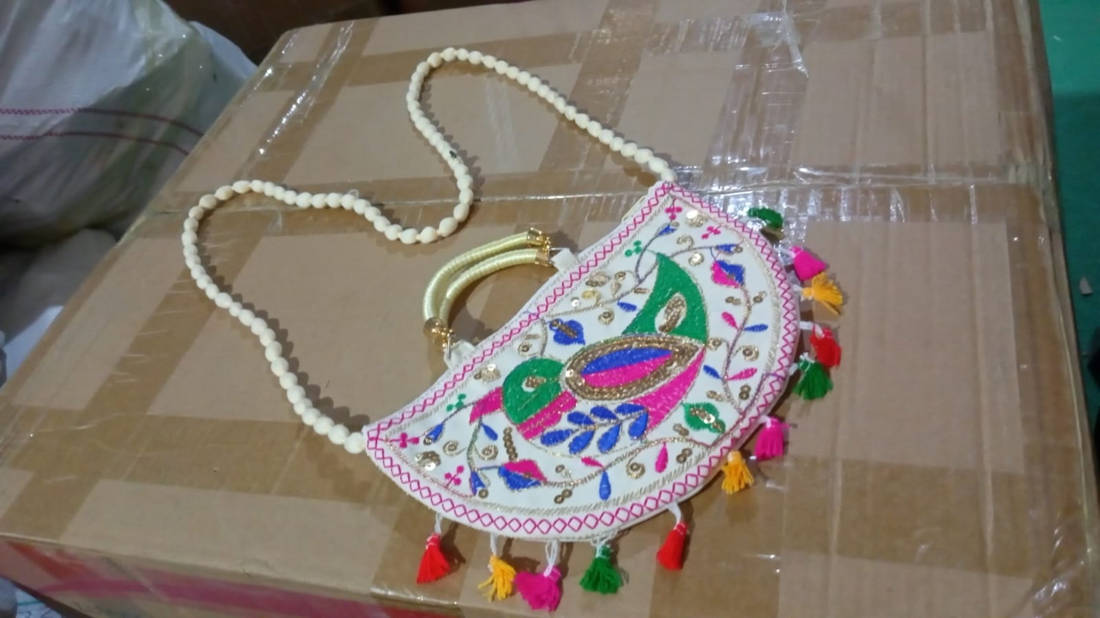 Traditional handbag, Rajasthani Jaipuri Cotton Bag (1 Pc) Traditional handbag, Rajasthani Jaipuri Cotton Bag (1 Pc)